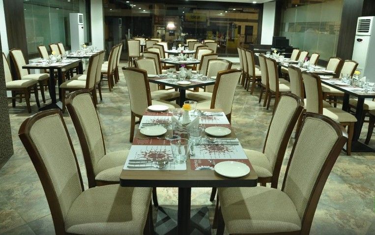 Grand Clarks Inn Badami Exteriör bild